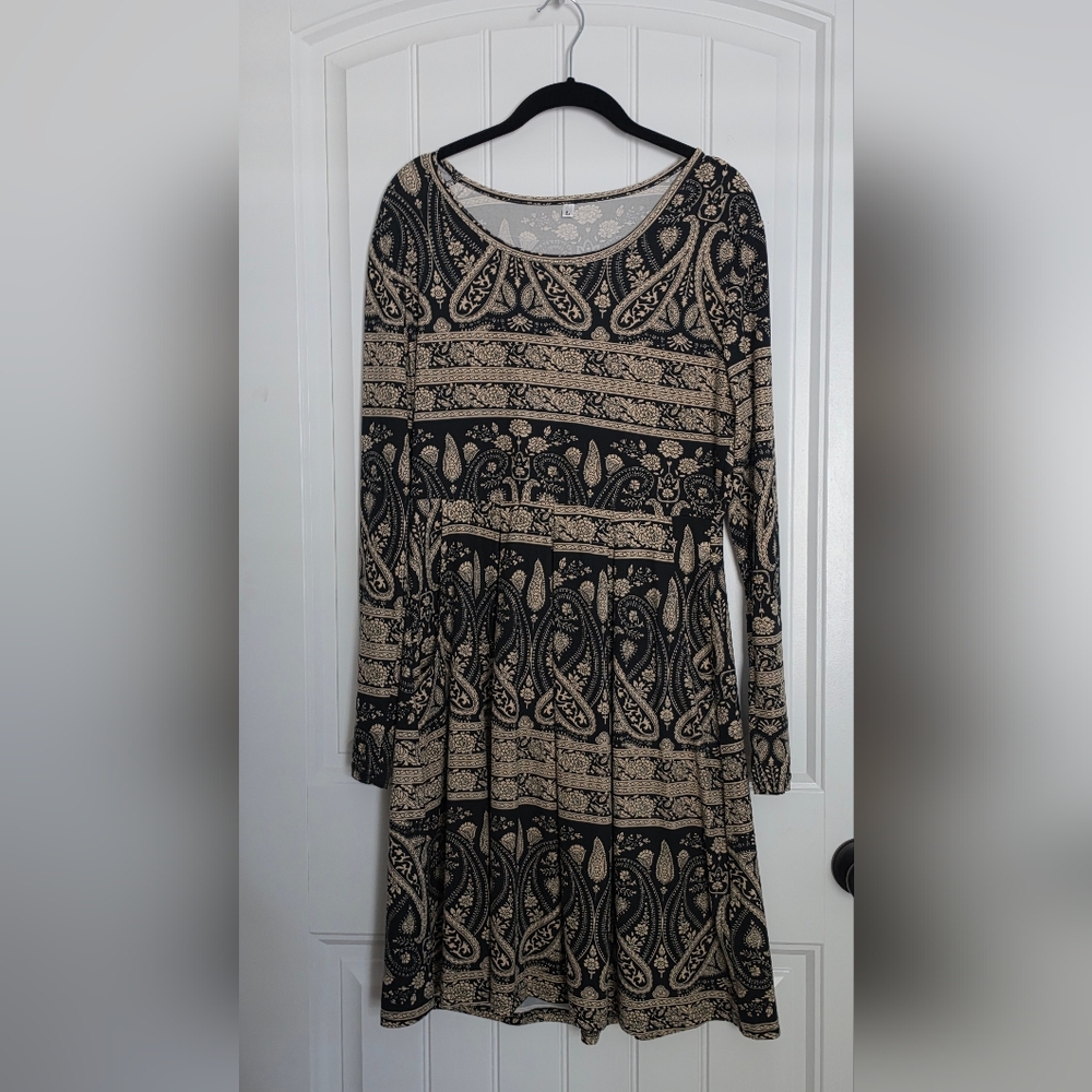 Paisley-Print Long Sleeve Women's Dress — Black & Cream
